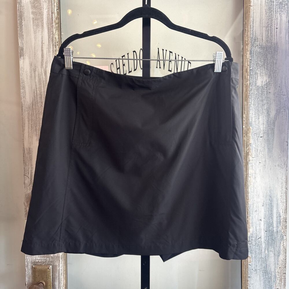 Liz Golf Skort Black Athletic Preppy Golf Tennis Skirt NWT Size 16